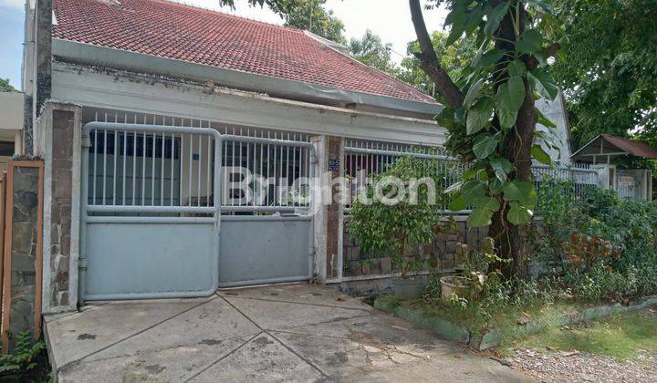 RUMAH KOST SANGAT STRATEGIS DI SURABAYA 1