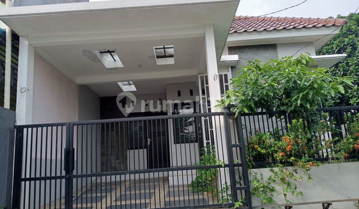 Rumah 3 KT, Depan Mall, 750jt, Cibinong Rumah 3 KT, Depan Mall, 750jt, Cibinong
