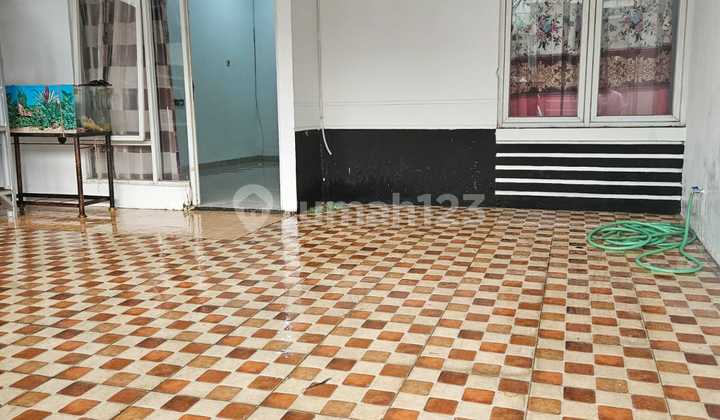 Comfortable and Lush House in Jatisampurna Bekasi House