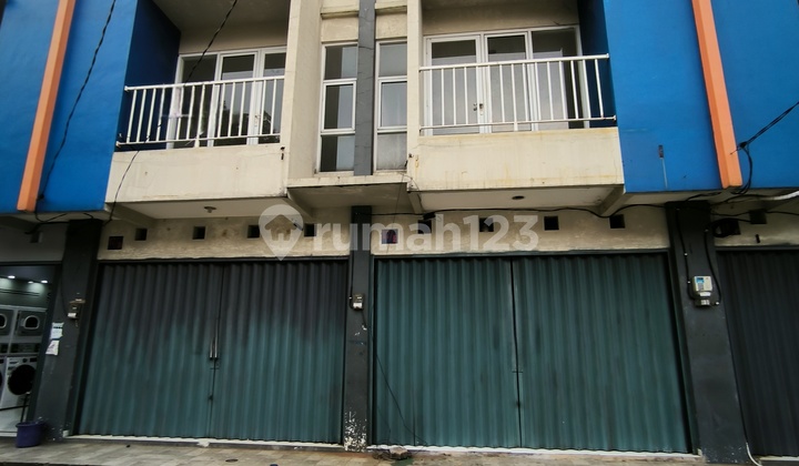 Strategic Shop House in the Center of Bogor City 2