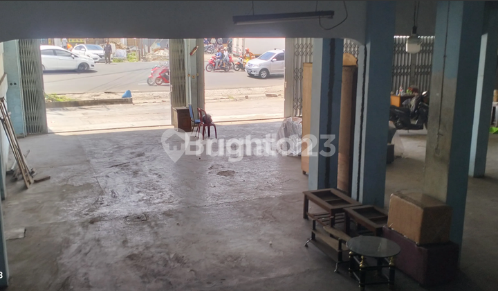 Large Shop House on Raya Bogor, Land Area 480m², Near Bojong Station