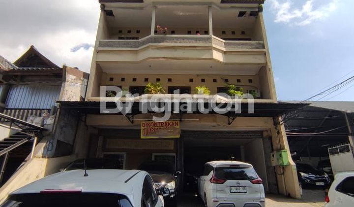 3-STORY SHOPHOUSE IN EAST GATOT SUBROTO