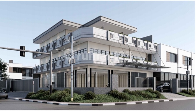 Large 3-Story Shop House Hook Position in West Denpasar