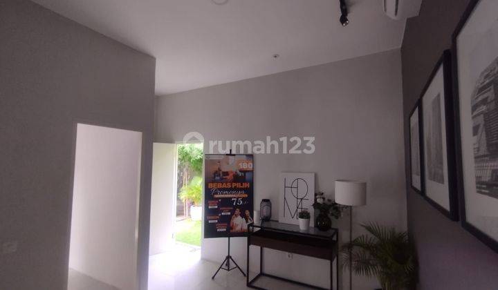 Rumah Baru Mojokerto Dekat Perbukitan  2