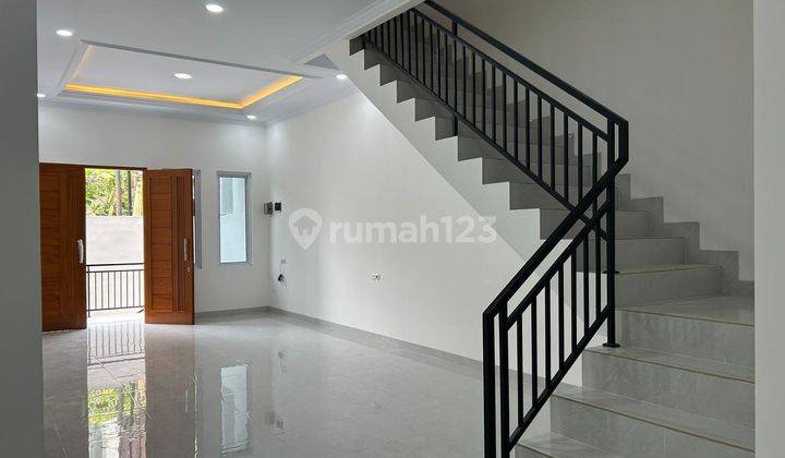 Di jual Rumah di Muara karang 2 1/2 lantai 3 bedroom bagus rumah baru SHM hadap Selatan 2