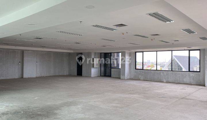 Di sewakaan Ruang Usaha ballroom office tower di Muara karang 310 m Bagus ada lift security 24jam lokasi dekat akses toll bebas banjir aman di sewakaan termurah cocok untuk restoraan bar gym gereja dll 2