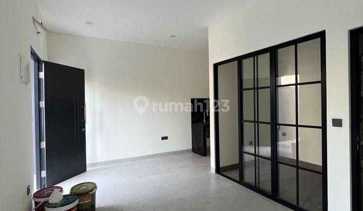 Di  Rumah di Kavling DKI meruya jakarta barat atau rumah bagus model minimalis termurah di jakarta barat SHM dalam komplek 3 bedroom 2