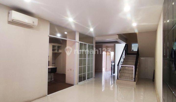 Di jual Rumah di Pik indomobil 4 Lantai SHM bagus termewah rumah 4 lantai dan 5 bedroom 1