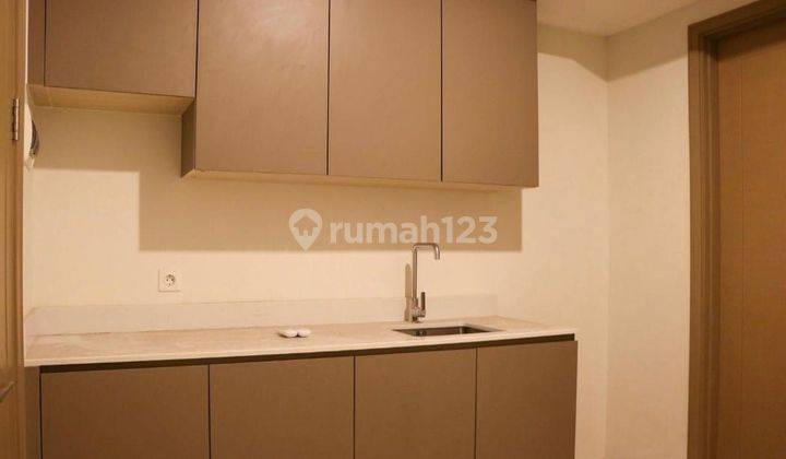 Dijual BU apartemen Gold Coast PIK murah sea view Bagus Furnished 2