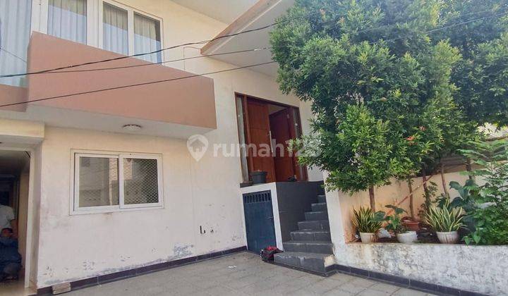 Di jual Rumah di Kelapa gading 3 lantai 5 bedroom termurah shm rapih siap huni bebas banjir jual cepat 1