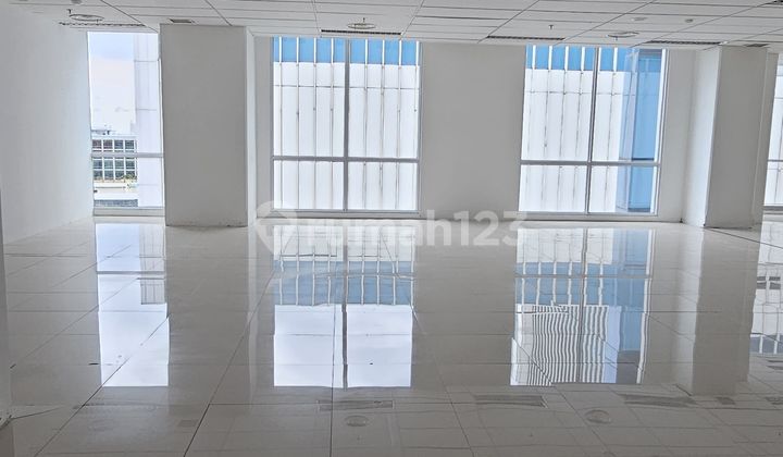 For Immediate Rent: Office Space in Pluit CBD Office Area Next to Mall and Apartments Top Facilities Near Airport The Listed Price is Per Square Meter Per Month Space Can Be Adjusted to Office Needs Semi-Furnished
