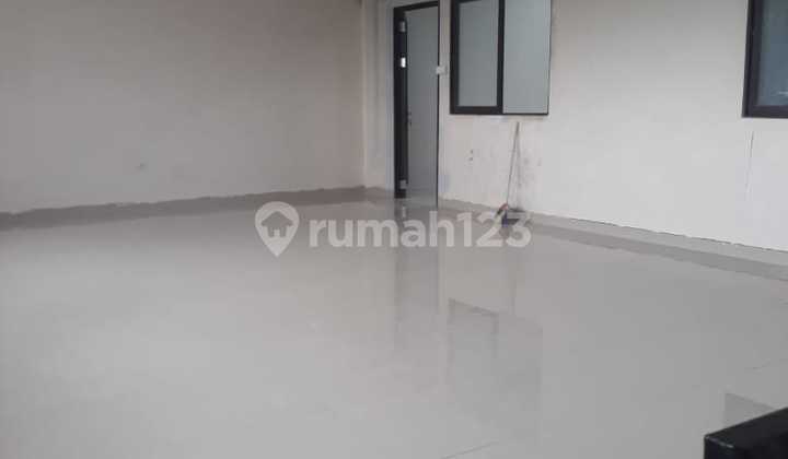 Warehouse for Rent Era Prima Daan Mogot, Good Warehouse, Ready to Use, Neat, 40ft Container Access, Near the Cheapest Toll Gate.