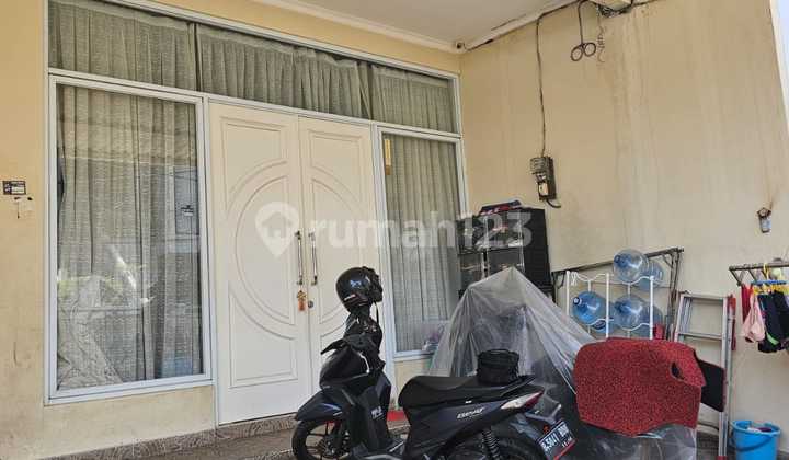 For Quick Sale: Muara Karang Small Block, Wide Road Row, Neat and Well-Maintained House, Semi-Furnished, 4 Bedrooms, New Building 2