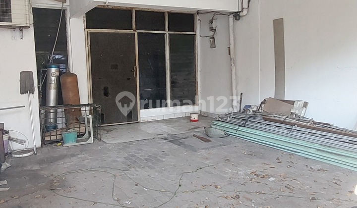 For Quick Sale, The Cheapest Large Block House in Muara Karang, 3-Car Wide Street