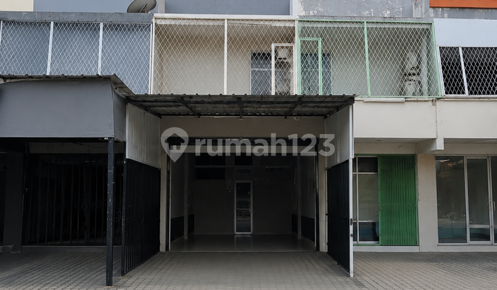 For Sale Immediately: Taman Semanan Indah Boulevard Shophouse, Best Price, Facing a Busy Road, Great Position, 2-Story Shophouse. 1