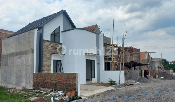 PERUMAHAN SUKOHARJO 200 JT-AN  2