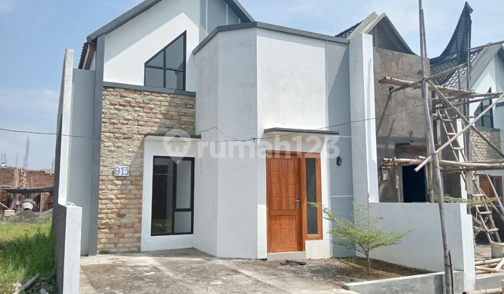 RUMAH 200 JUTAAN DEKAT GOR MERDEKA JOMBOR SUKOHARJO RUMAH 200 JUTAAN DEKAT GOR MERDEKA JOMBOR SUKOHARJO