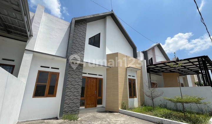 PERUMAHAN SCANDINAVIAN DI SOLOBARU 300JT-AN 2