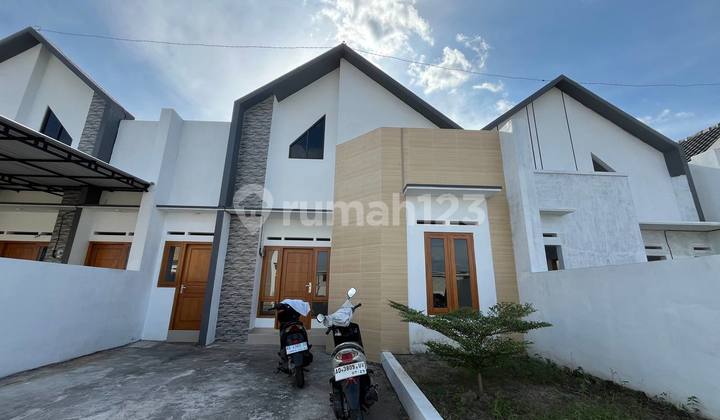 DIPASARKAN RUMAH ASRI DI BAKI SUKOHARJO RUMAH DEKAT KAWASAN SOLO BARU