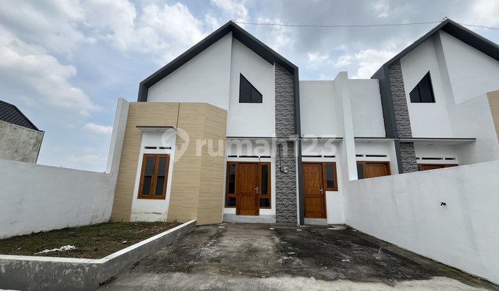 RUMAH SCANDINAVIAN DI BAKI SUKOHARJO RUMAH MURAH SELATAN RS DR OEN SOLOBARU 