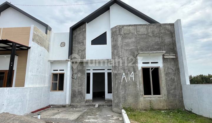 STRATEGIC HOUSE NEAR PAKUWON MALL SOLOBARU  HOUSE IN BAKI SUKOHARJO 2