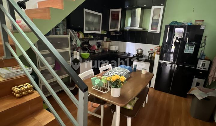 Jual Rumah Siap Pakai, Full Furnished di Komplek Royal Grande Jual Rumah Siap Pakai, Full Furnished di Komplek Royal Grande