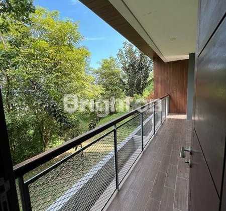 For Sale 2-Storey House, Beautiful, Move-In Ready in the Premium Villa Panbil Neighborhood, Batam. For Sale 2-Storey House, Beautiful, Move-In Ready in the Premium Villa Panbil Neighborhood, Batam.