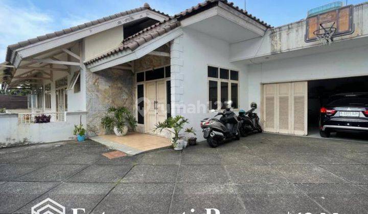  Rumah Lama Bangunan Terawat Lokasi Dekat Jalan Utama RS. Fatmawati SHM - Sertifikat Hak Milik 1