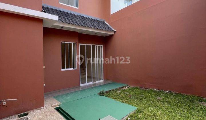  Rumah Bagus Unfurnished SHM - Sertifikat Hak Milik di Lebak Bulus 2