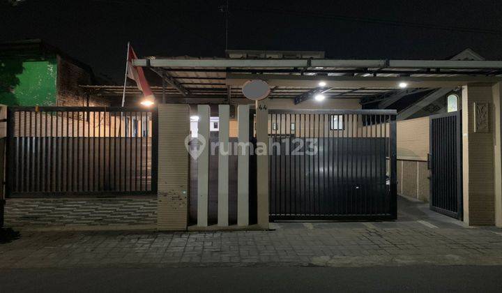 RUMAH SIAP HUNI DI PUSAT JOMBANG KOTA LOKASI STRATEGIS  Rumah Furnished Bagus SHM - Sertifikat Hak Milik di Jalan Gang Sawahan , Jombang Kota 1