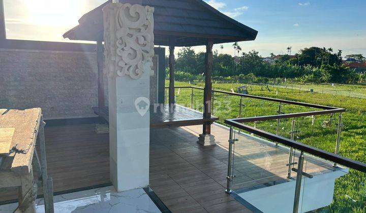 VILLA TEPI SAWAH CANTIK DIKELILINGI PEMANDANGAN ALAM LENGKAP DENGAN FASILITAS POOL DAN BALKON DI DAERAH BALI! 1