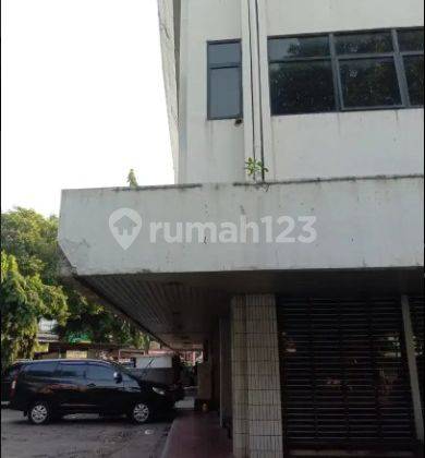 Ruko Gandeng di Gambir Cocok Untuk Bank, Kantor Atau Showroom 2