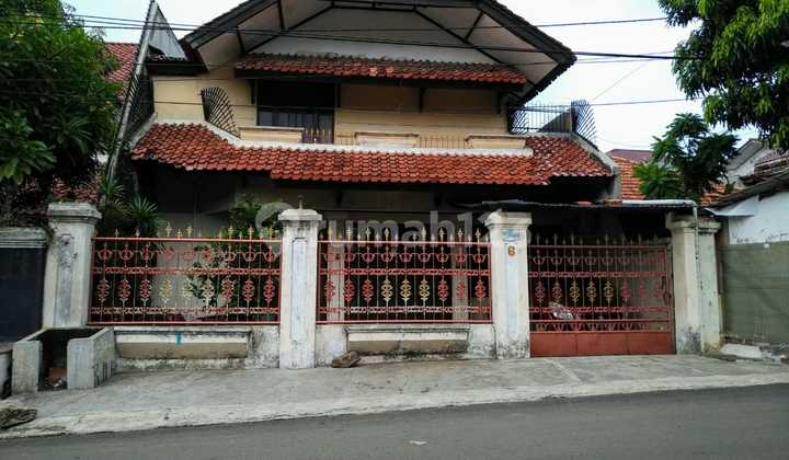 Rumah 3 Lantai Di Kebon Jeruk Baru Renovasi Siap Huni