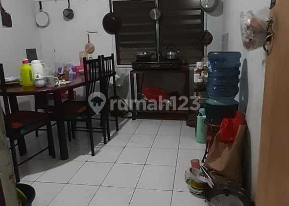 Rumah 2 Lantai Di Wijaya Kusuma Grogol Cocok untuk dibangun Kost 2