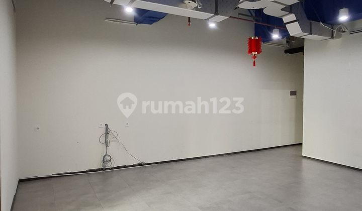 Kelas A Kantor di CBD Mega Kuningan