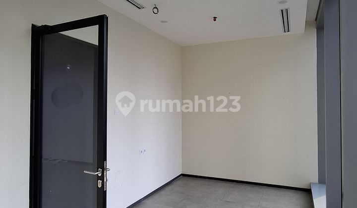 Kelas A Kantor di CBD Mega Kuningan