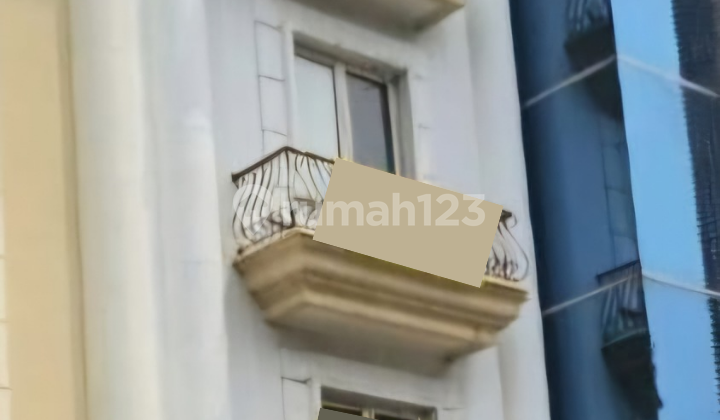 4-Storey Shop House in Mampang Prapatan Price Reduced 4-Storey Shop House in Mampang Prapatan Price Reduced