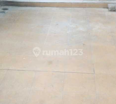 Rumah Bagus SHM 2 Lantai di Tanjung Duren Utara, Jakarta Barat 2