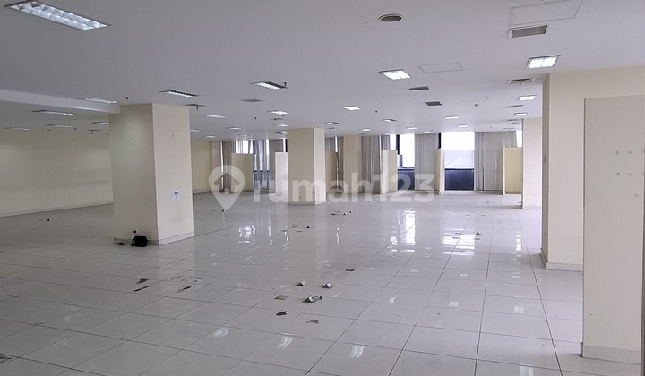 Unit Gabungan + Unit Bare Office L"Avenue Unit Gabungan + Unit Bare Office L"Avenue