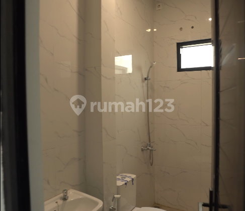 Only 5 Units Left, Modern Classic House in Karang Tengah 2