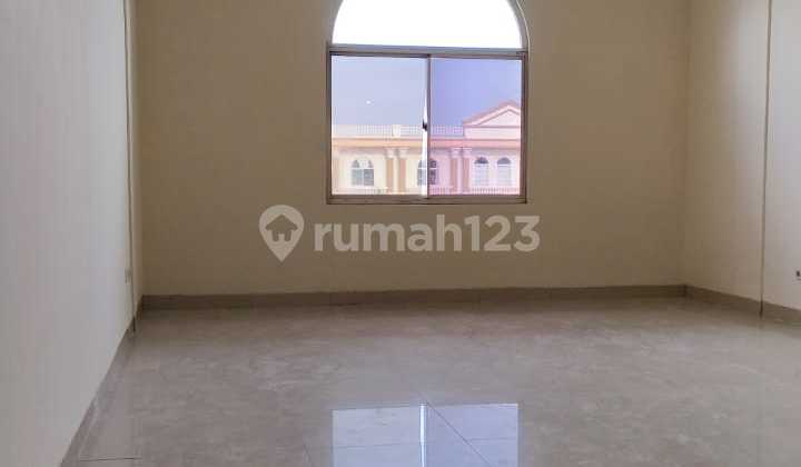 4-Storey Shophouse at Sentra Niaga Green Lake City 2