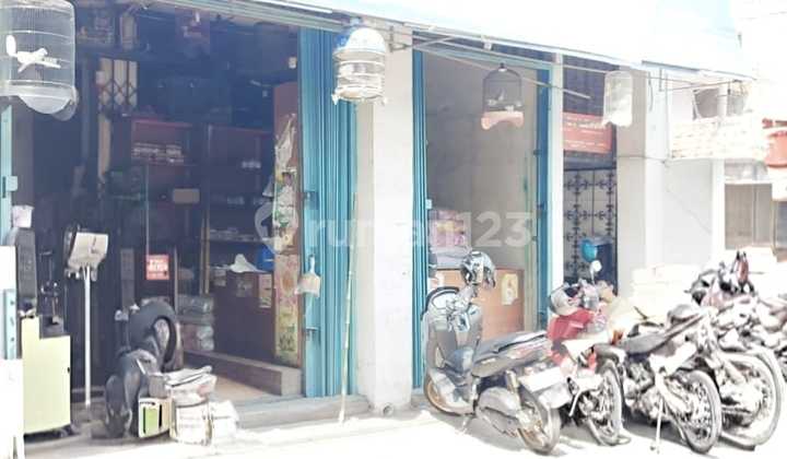 Dijual Cepat Tempat Usaha di Pasar Pramuka Jakarta Dijual Cepat Tempat Usaha di Pasar Pramuka Jakarta