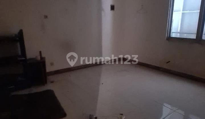 For Rent Strategic Shop House on Bulevar Hijau Bekasi