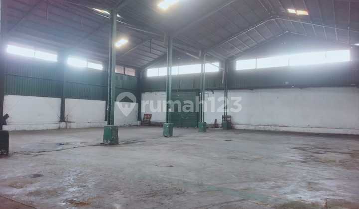 Warehouse Ready for Rent on Jl Raya Narogong, Bekasi Warehouse Ready for Rent on Jl Raya Narogong, Bekasi
