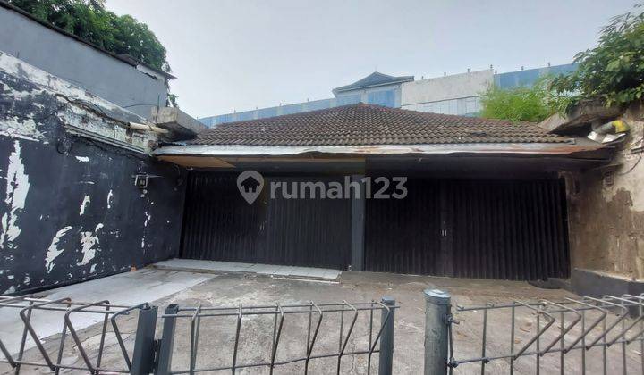 Disewakan Ruang Usaha di Pinggir Jalan Raya Suprapto, Jakarta 1