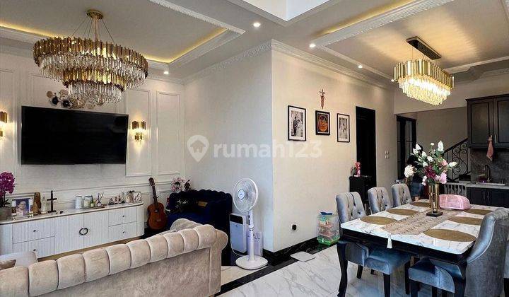 Dijual Rumah Mewah di Townhouse Jakarta Selatan  2