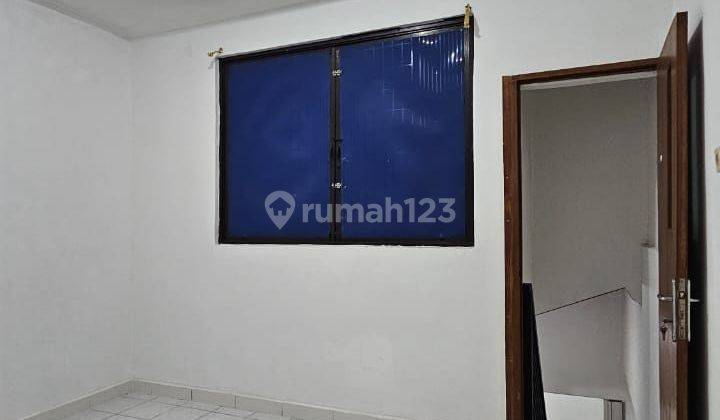 Disewakan Rukan 2 Lantai Di Harapan Indah Bekasi  2