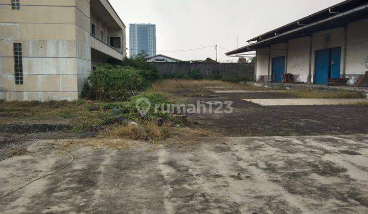 Disewakan Gudang Di Jl Raya Narogong Bekasi  2