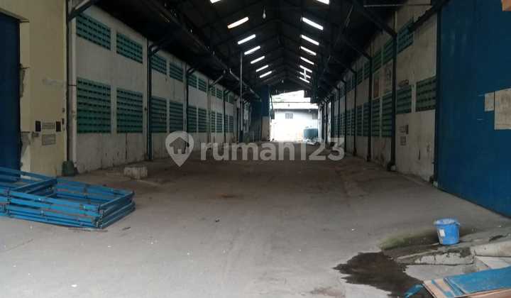 Warehouse for Rent, Formerly Garment, on Jln Wanaherang Cileungsi