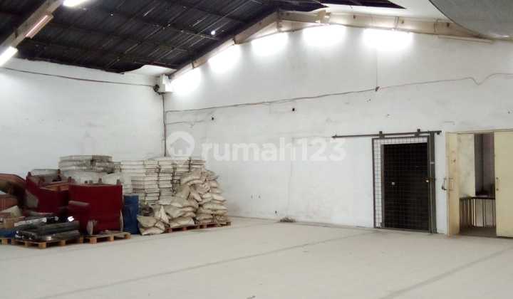 Warehouse for Sale Ready to Use in Rawabebek, East Jakarta